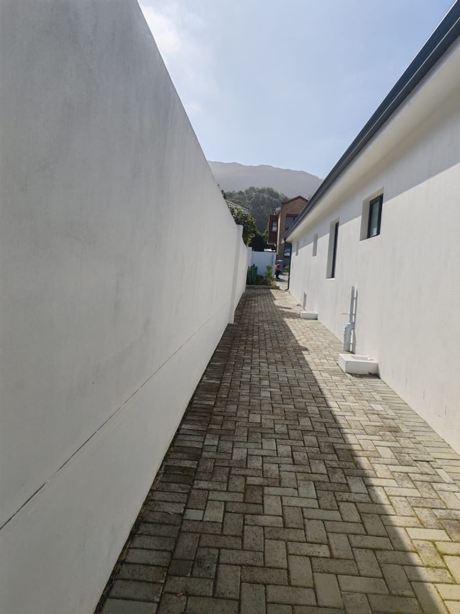 3 Bedroom Property for Sale in Klein Berlyn Western Cape